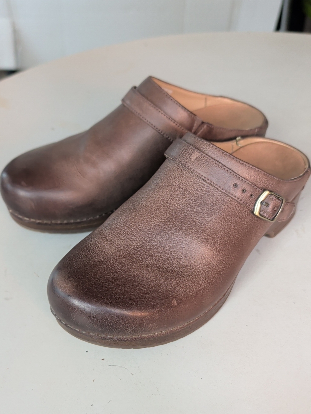 DanskoBerry Milled Brown Leather Slip On Clogs Mules SZ 40(10 ) Medical